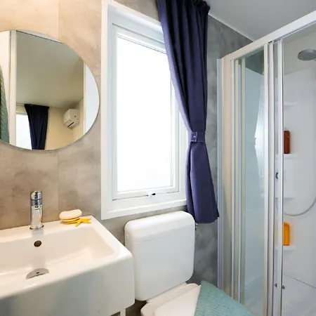 度假居 Happy Superior By Interhome 毕博纳的码头