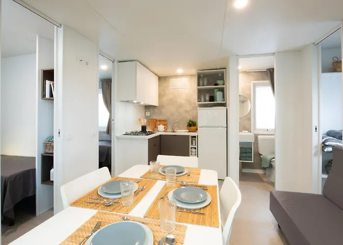 Happy Superior By Interhome 마리나디비보나